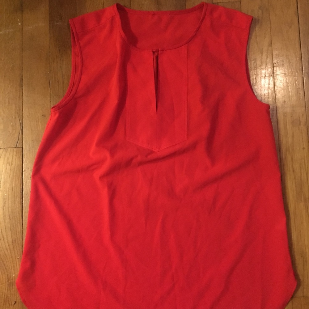 J crew top ❤️